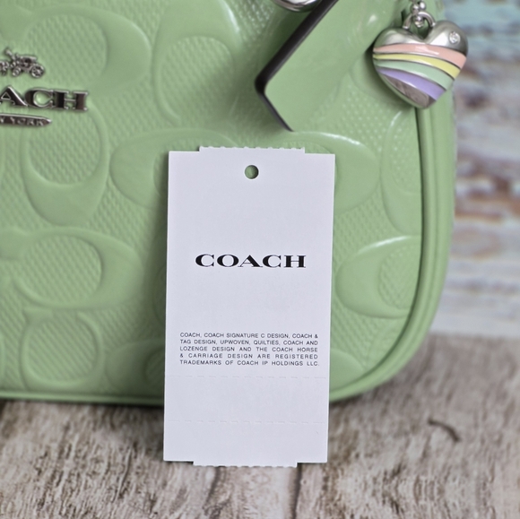 *NWT* COACH Teri Mini Crossbody Bag In Green Signature Leather With Heart Charm - Picture 4 of 12